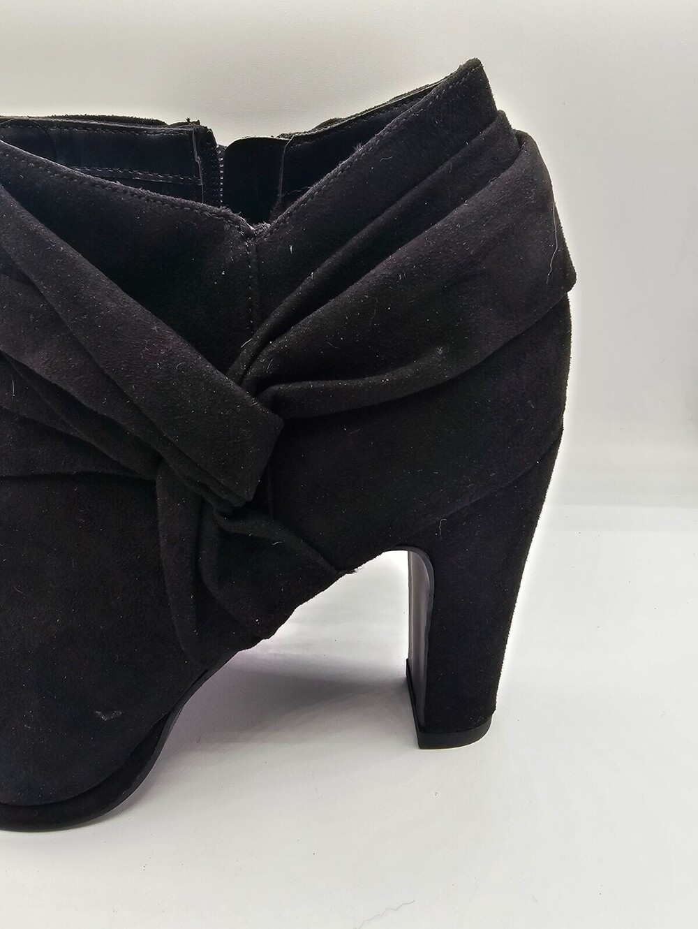 Fergalicious by Fergie Womens Sz 9.5 Ankle Booties High Heels Black Faux Suede - Picture 2 of 7